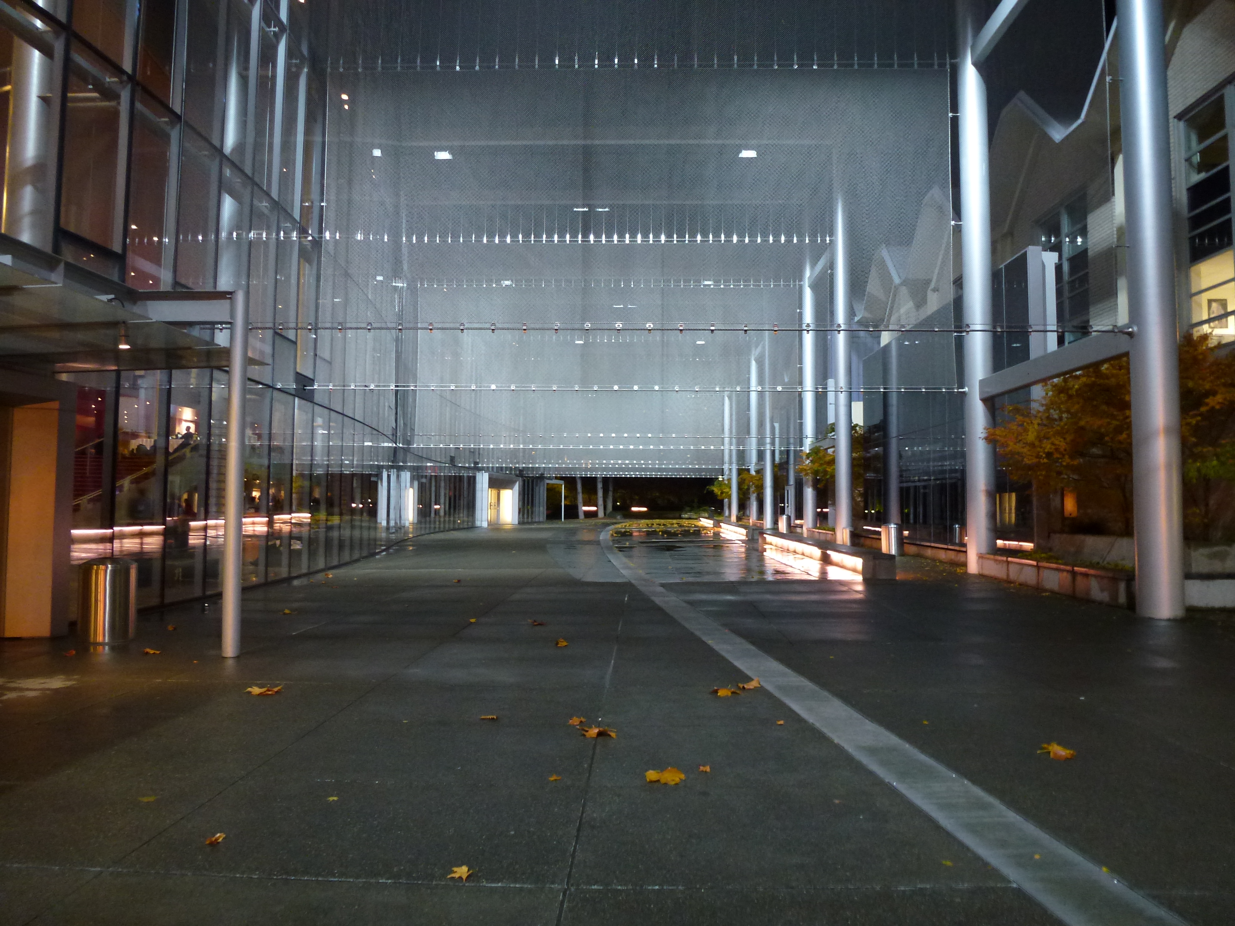 Between the Opera house and rehearsal space, the wet on the right is a fountain designed to walk into accidentally.